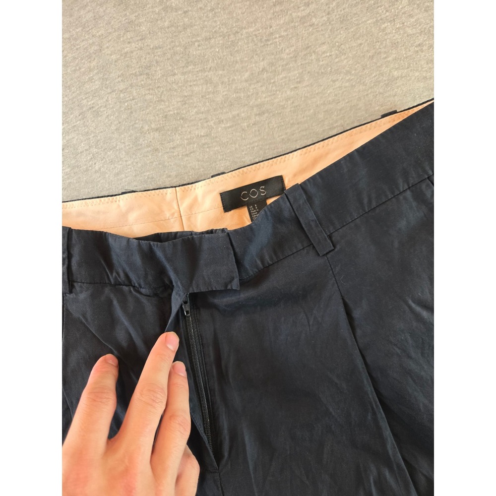 COS Pleated Trousers Women 8 Navy Blue Cupro Cotton‎ High Rise Ankle Pants Taper - Picture 6 of 13